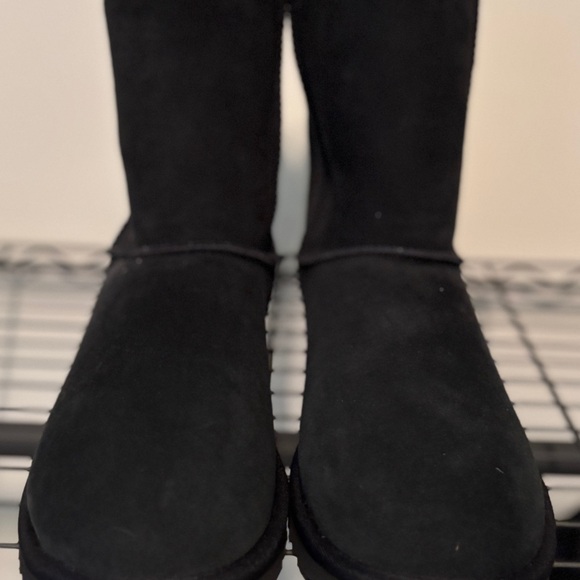 UGG Black Classic Boots - Picture 2 of 4